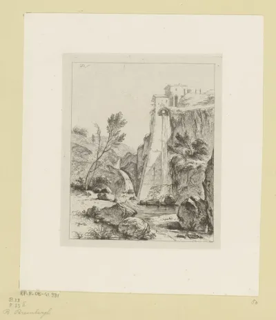 Gezicht op een waterval neervallend uit hooggelegen gebouw