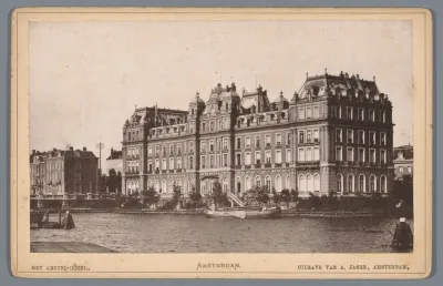 Gezicht op het Amstel Hotel in Amsterdam