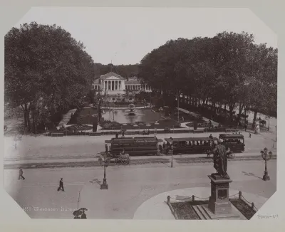 Gezicht op het Kurhaus te Wiesbaden