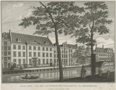 Gezicht op het Lutherse Diaconieweeshuis te Amsterdam