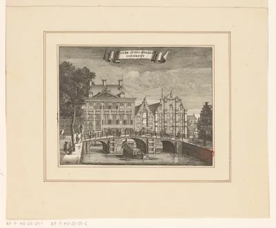 Gezicht op het Oudezijds Heerenlogement te Amsterdam