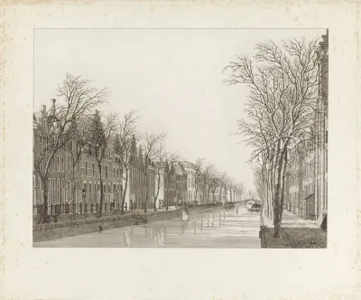 Gezicht op het Rapenburg te Leiden vanaf de Groenebrug, 1807