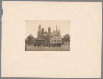 Gezicht op het Vrijthof te Maastricht