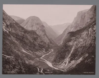Gezicht op Nærøydalen in Aurland, Noorwegen