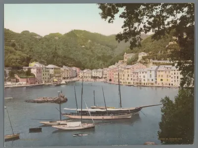 Gezicht op Portofino vanuit de baai