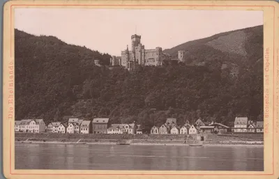 Gezicht op Slot Stolzenfels en Koblenz