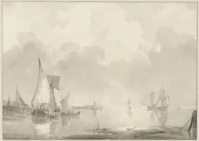 Gezicht voor de kust met schepen in stil water