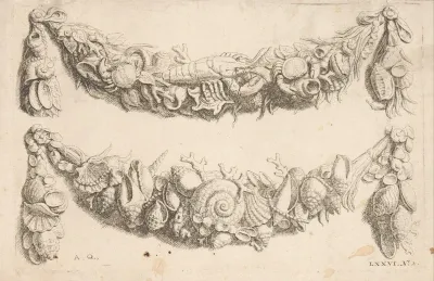 Guirlandes met schelpen en zeedieren.