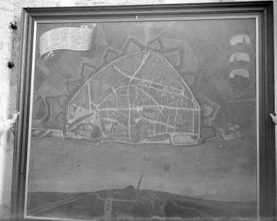 Het Vogelvluchtgezicht op Nijmegen (251 cm hoog en 281 cm breed) : een plattegrond van Hendrik Feltman uit 1668/1669