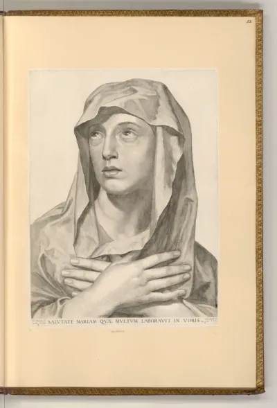 Hl. Maria, die Hände auf der Brust gekreuzt