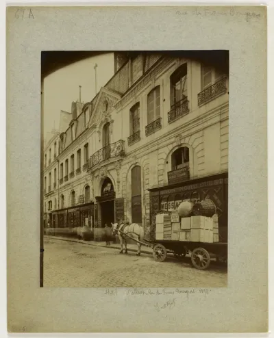 Hôtel d'Albret, 31 Rue des Francs Bourgeois