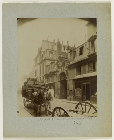 Hôtel Gabriel d'Estrées, Rue des Francs Bourgeois
