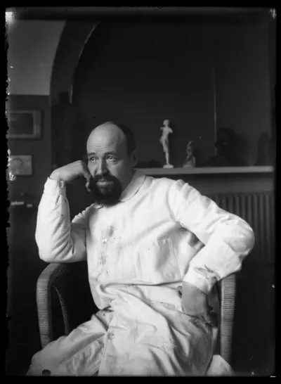 Hugo Simberg Siltasaarenkadun ateljeekodissa
