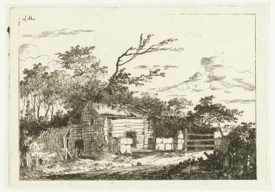 Huis op een erf met gesloten hek