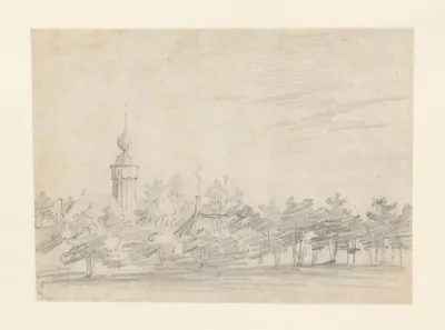 Huizen en een kerktoren met uivormige spits tussen bomen