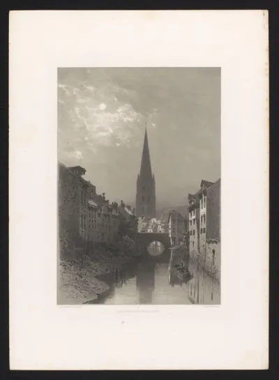 Huizen en kerktoren in het maanlicht