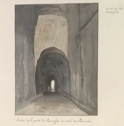 Ingang van grot Crypta Neapolitana (of Grotta di Posillipo) aan de kust van Pozzuoli
