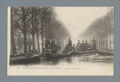 Inondations de Paris (Janvier 1910). - Avenue Montaigne