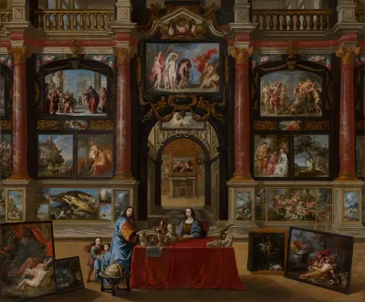 Intérieur avec personnages devant une collection de peintures