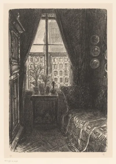 Interieur met een tafel bij een venster