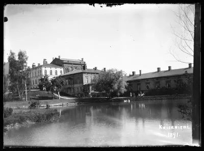 Kaisaniemi, oikealla Hotel Wilhelmsbad