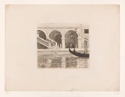 Kanaal in Venetië met een gondel en de trap naar de Rialtobrug