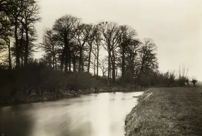 Kelmscott Manot: The Thames Near the Manor