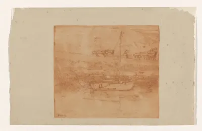 Kleine zeilboot in het water bij de duinen