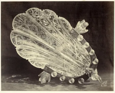 Kristallen schelpvormige schaal, uit het Louvre