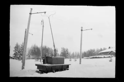 Kymintehtaan sähköveturi Kuusankoskella