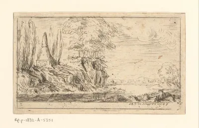 Landschap met links op een heuvel aan het water een afgebroken naald
