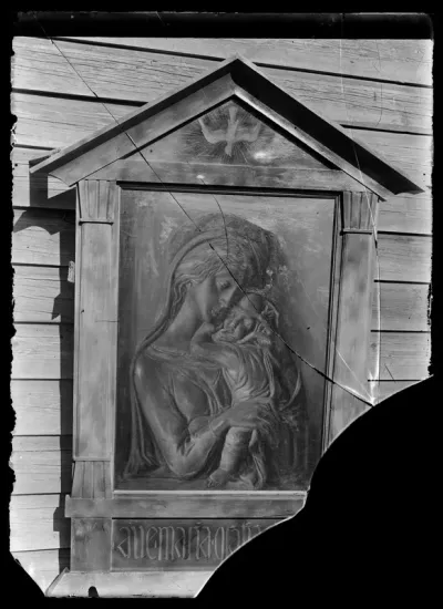 Madonna ja lapsi (Ave Maria), Simbergin maalaama kopio italialaisesta renessanssiajan reliefistä