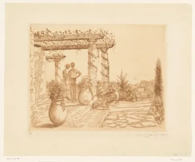 Man en vrouw kijken staand onder een pergola uit over zee