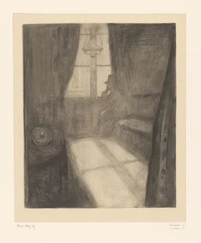 Man in een interieur zittend bij het raam