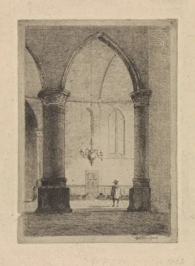 Man in een kerkinterieur