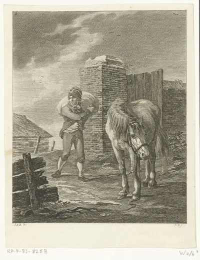 Man met zak op zijn rug loopt naar een paard