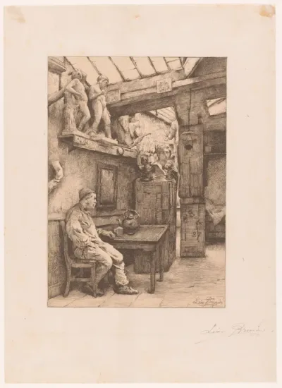 Man zit aan tafel in een kamer vol sculpturen en bustes