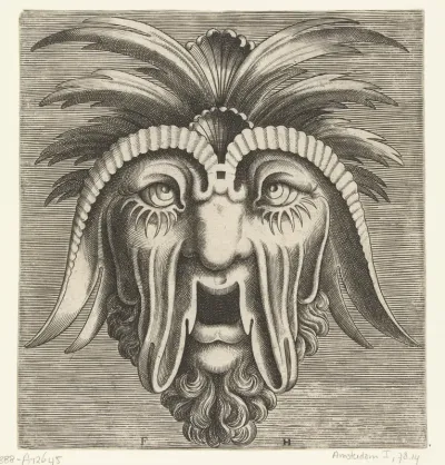 Masker met een openhangende, tandeloze mond, uitgezakte wangen en kuiven op het hoofd