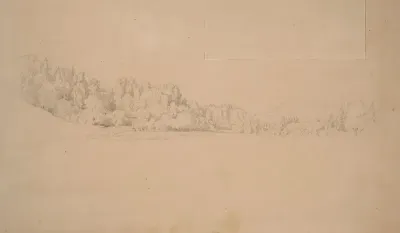 Metsää ja kukkuloita tasangon tai veden takana