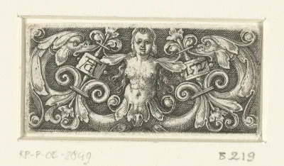 Ornament met torso van een vrouw tussen dolfijnen