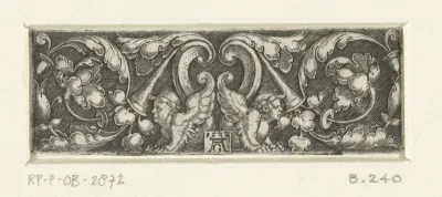 Ornament met twee sfinxen