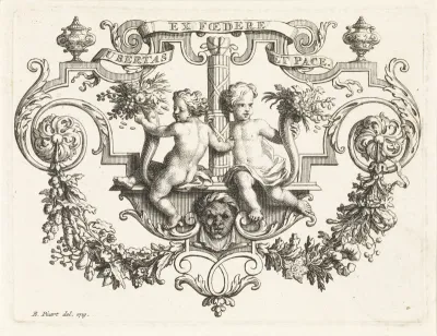 Ornamenten en in het centrum putti met een hoorn des overvloeds in de hand