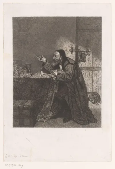 Oude man met een kist munten in een interieur