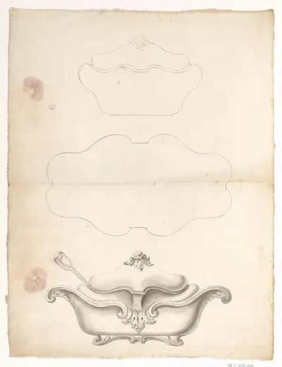 Ovale, gecontourneerde pot (voor gelei?) met lepel in bootvormige houder (voor ijs?), met daarboven de contour van de houder in bovenaanzicht en daarboven een vooraanzicht van de pot.