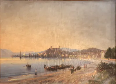 Panorama sur Cannes depuis le rivage.
