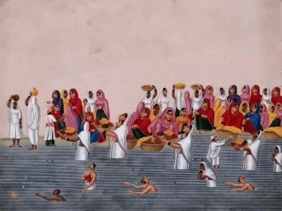 People bathing and praying in the holy river Ganga