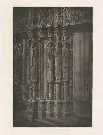 Planche XIII – Cathédrale de Chartres, Statues Colonnes de la Porte Centrale du Portail Royal (Plate XIII – Chartres Cathedral, Statue Columns in the Central Door of the Royal Entrance)