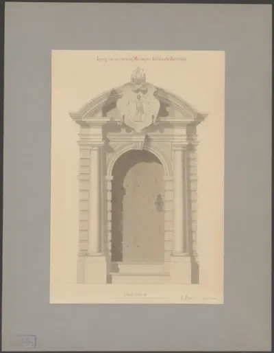 Poort van het Wijnkopersgildehuis te Amsterdam