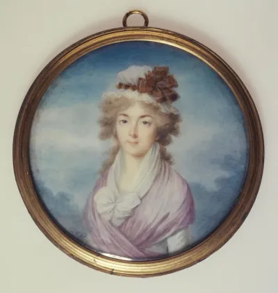 Portrait d'une jeune femme blonde