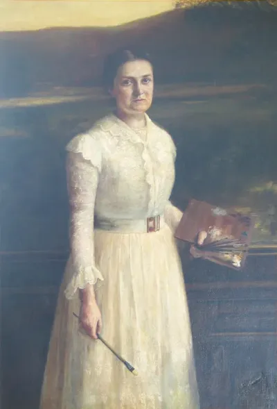Portrait of Pauline Thomsen.